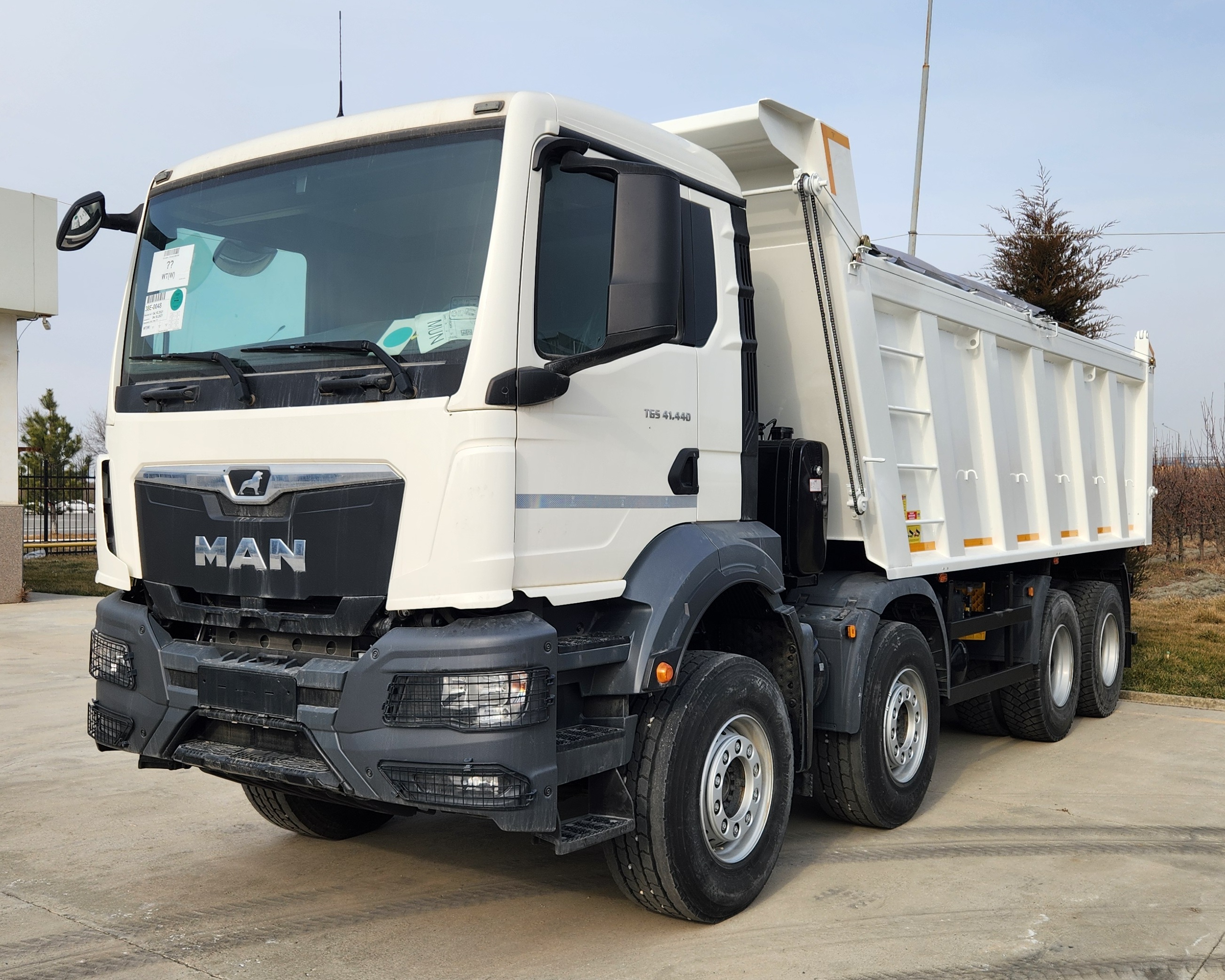 Автосамосвал MAN TGS 41.440 8x4 BB CH KL022 - 28 т / 20 куб.м