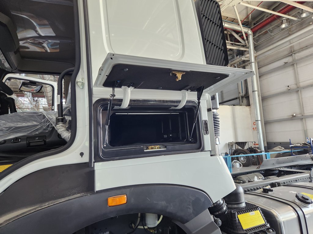 Автобетоносмеситель Howo-T7H 6x4 - 10 куб.м 
