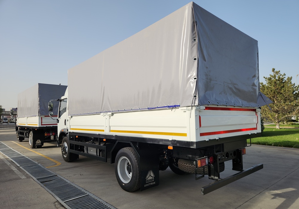 Бортовой автомобиль с тентом Howo-H3 4x2 - 8 т / 28 куб.м