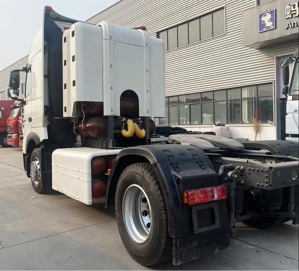 Howo-T7H 430 4x2 CNG - Euro 5