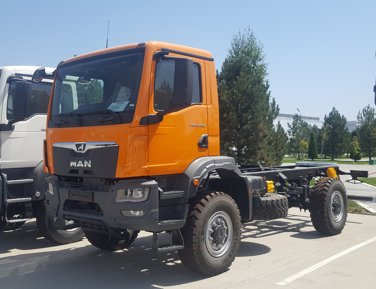 Шасси MAN TGM 13.290 4x4 BB CH SP065
