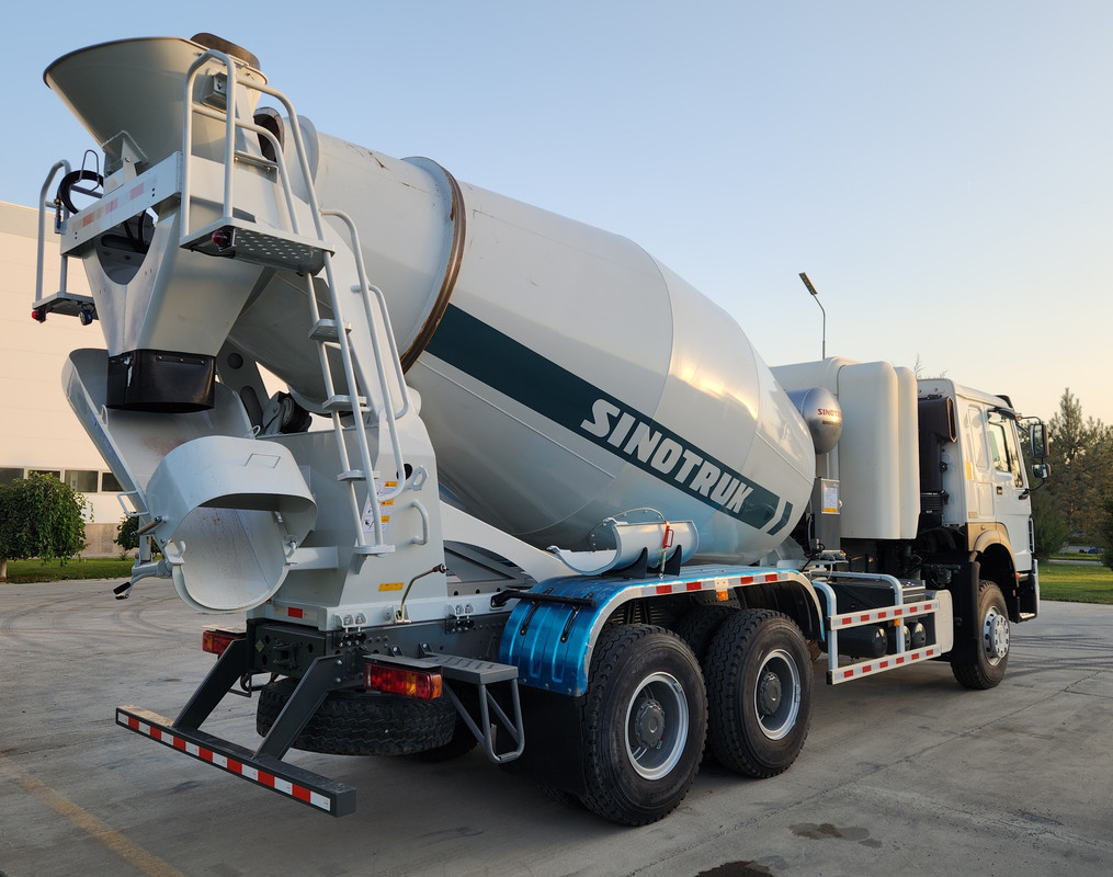 Автобетоносмеситель Howo 6x4 CNG - 9 куб.м 