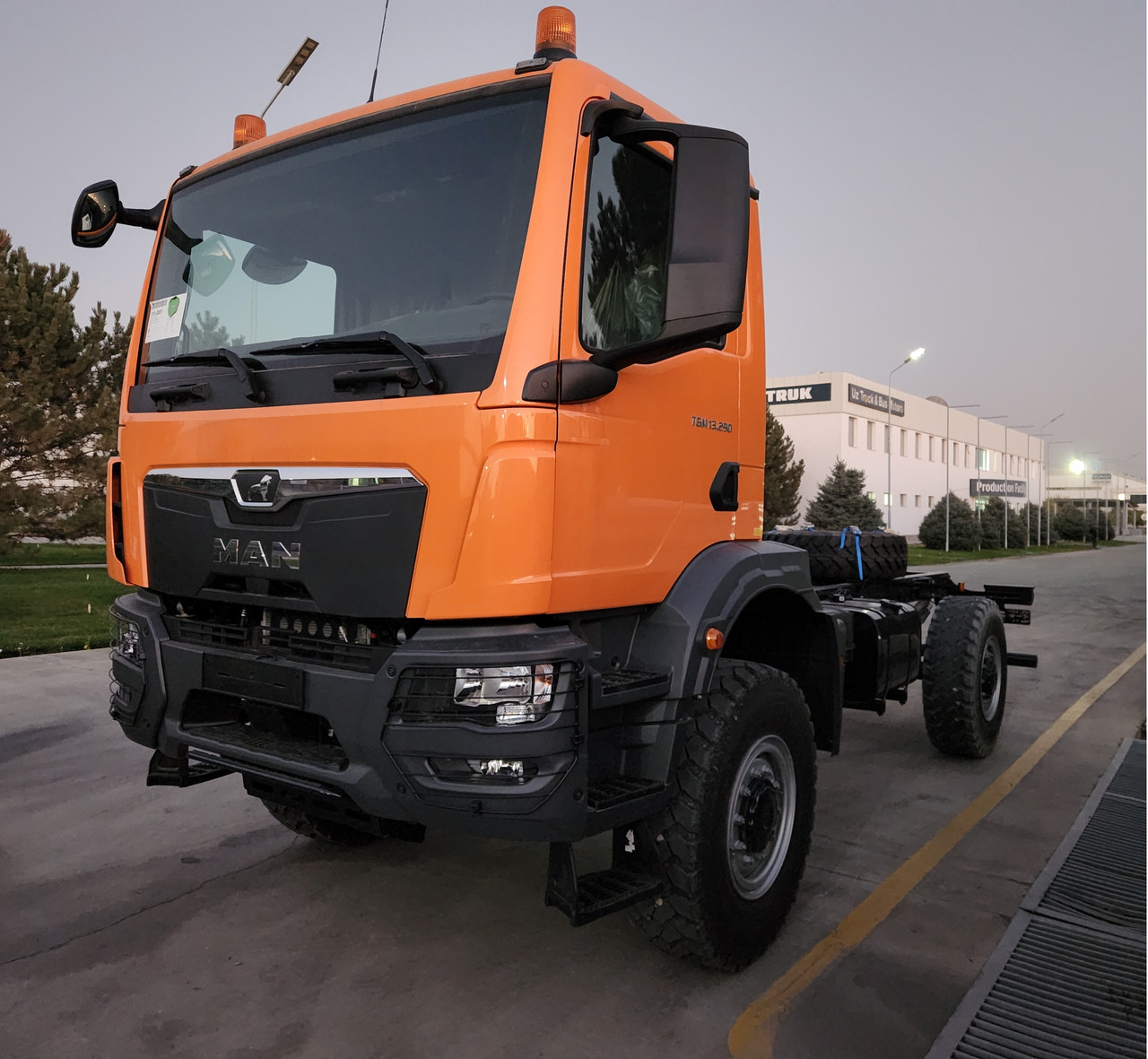 Шасси MAN TGM 13.290 4x4 BB CH A065