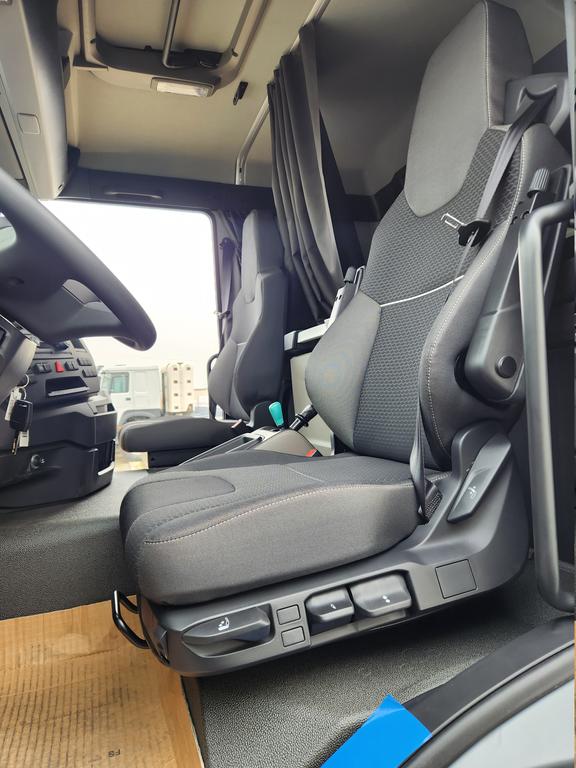 Седельный тягач MAN TGS 33.440 6x4 BB SA NM232 - Mediton Euro 2