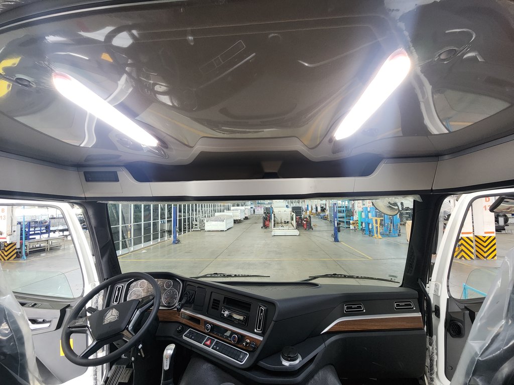 Автобетоносмеситель Howo-T7H 6x4 - 10 куб.м 