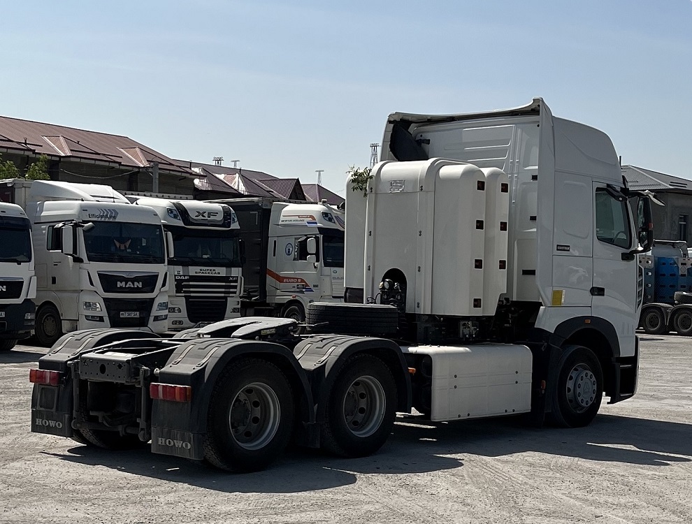 Howo-T7H 430 6x4 CNG - Euro 5 (пневмоподвеска)