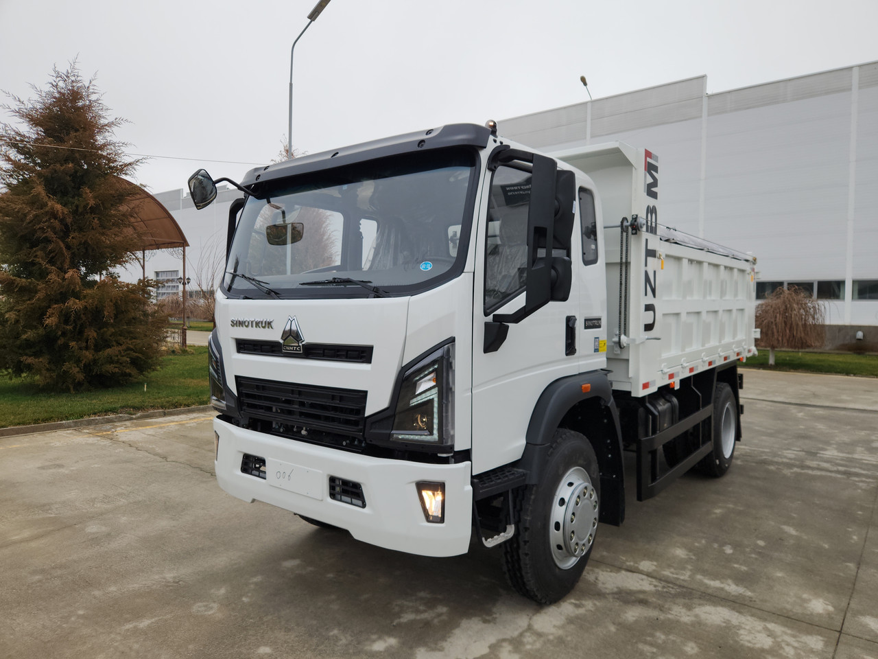 Автосамосвал Homan-M3 4x2 - 10 т / 9 куб.м