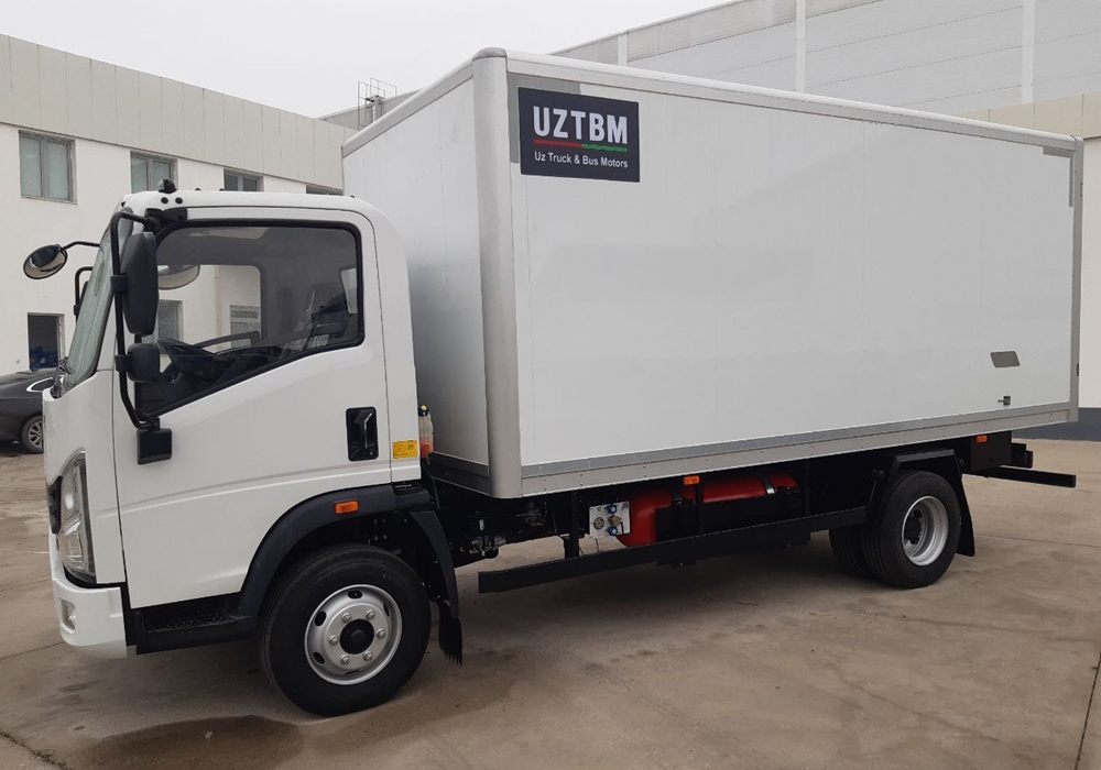 Изотермический автофургон Homan-H3 4x2 CNG - 6 т / 24 куб.м