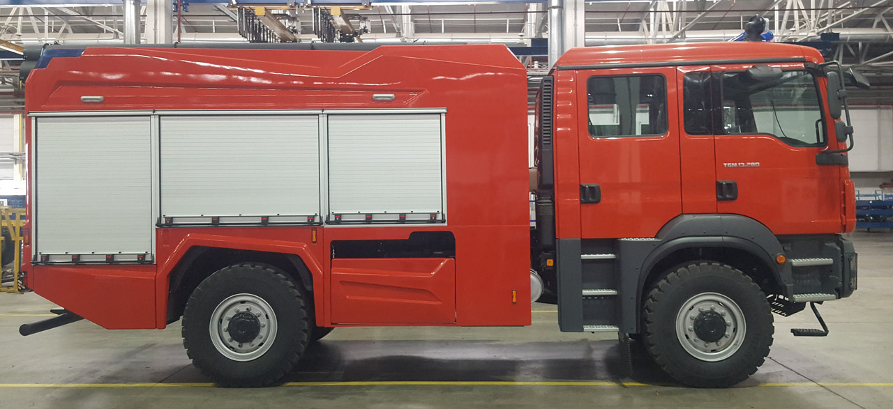 MAN TGM 13.240 4x4 BB F803 - 4 куб.м